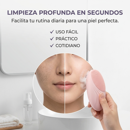 AuraClean™ Silicone Facial Brush